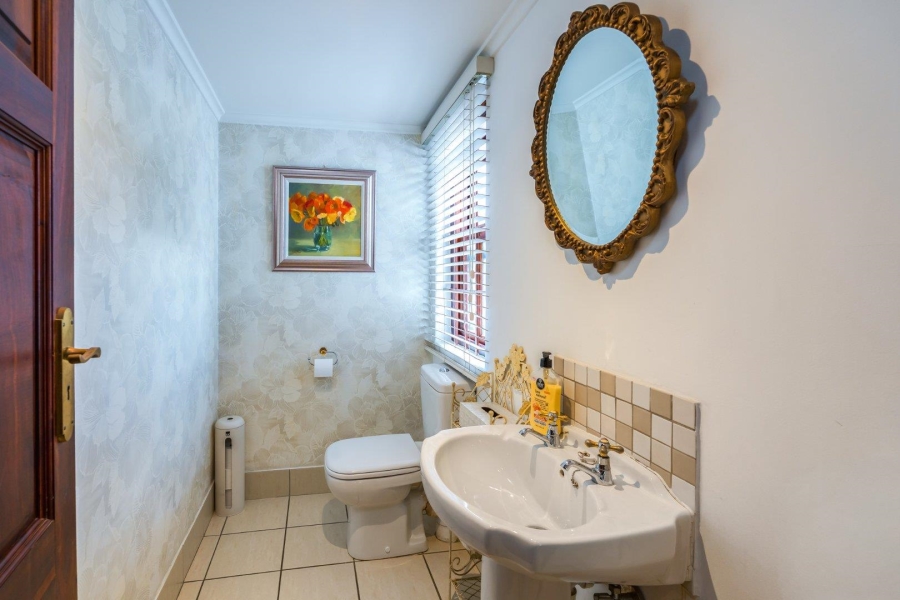 4 Bedroom Property for Sale in Newlands Western Cape